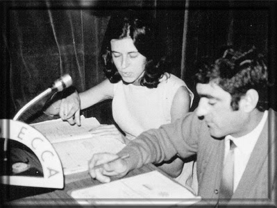 Maru Albújar y José Manuel Sáez, profesorado perteneciente al equipo fundador grabando clases