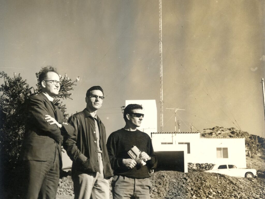 Instalación de la primera emisora de Radio ECCA en el Monte Constantino, Cumbre de Gran Canaria, en 1964